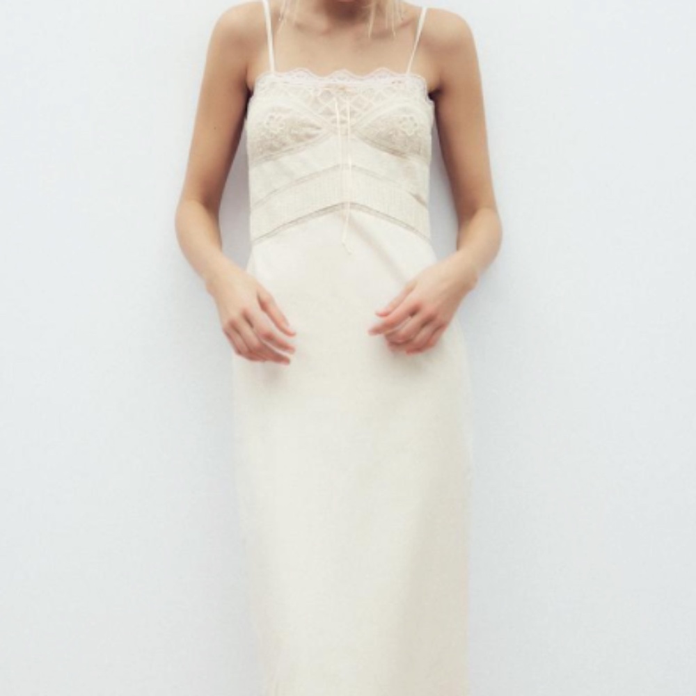 NWT LACE BOW MIDI DRESS